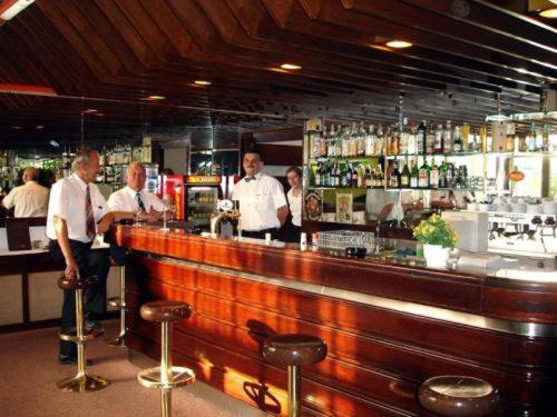 Hotel Adriatic Omišalj المظهر الخارجي الصورة