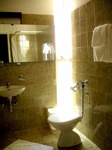Hotel Adriatic Omišalj المظهر الخارجي الصورة