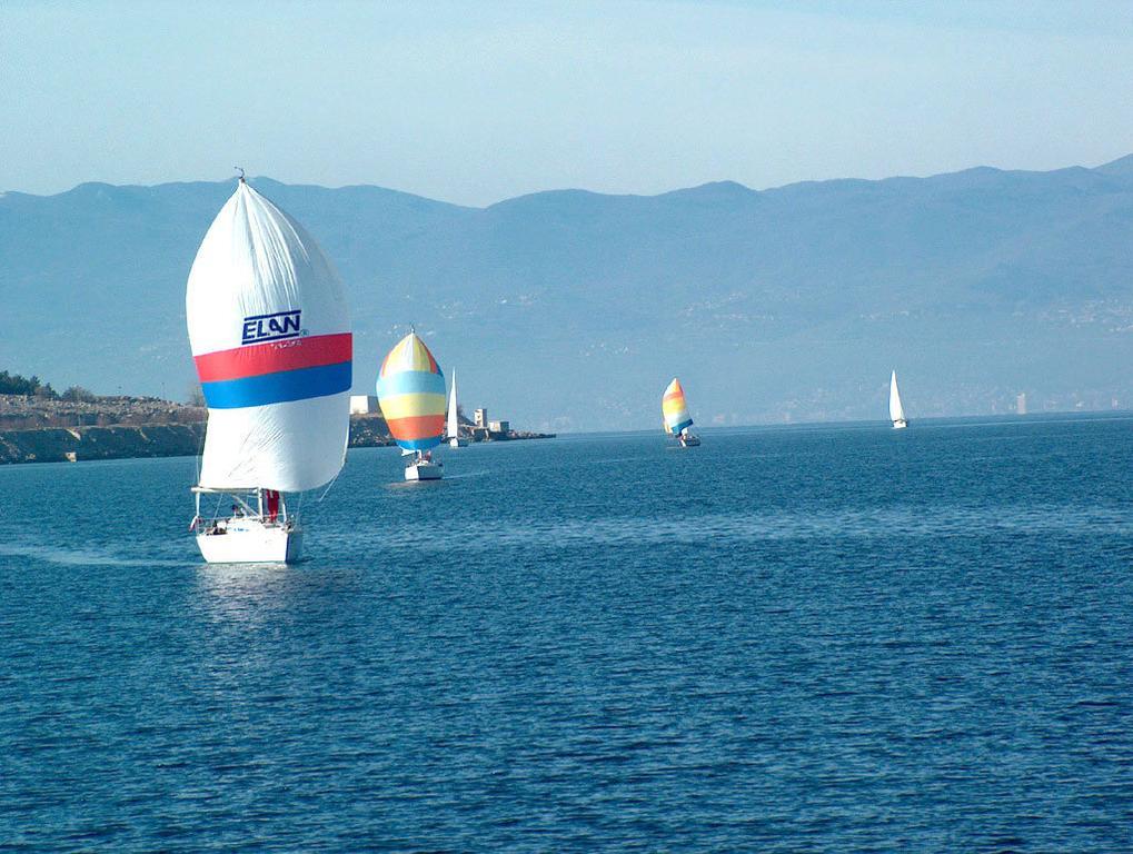 Hotel Adriatic Omišalj المظهر الخارجي الصورة